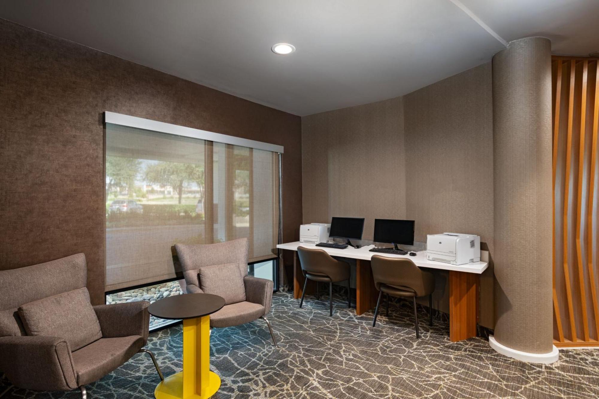 Springhill Suites By Marriott Dallas Dfw Airport East Las Colinas Irving Exterior foto