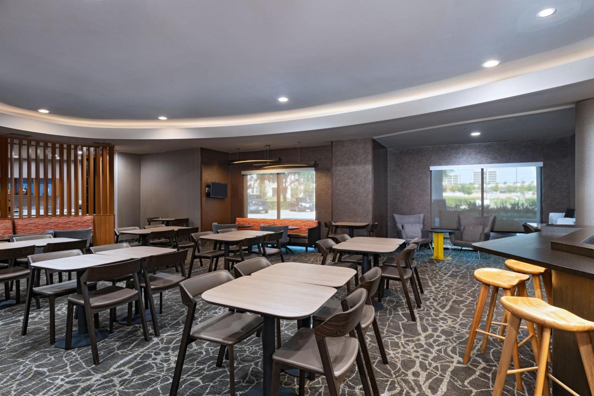 Springhill Suites By Marriott Dallas Dfw Airport East Las Colinas Irving Exterior foto